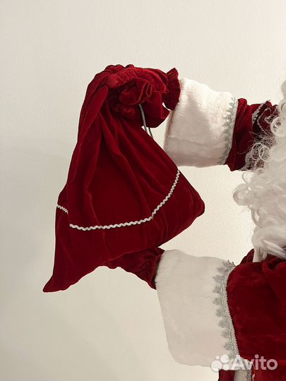 Костюмы Деда Мороза и Снегурочки