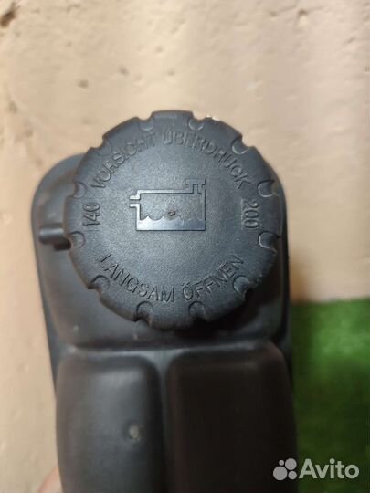 Расширительный бачок Mercedes w210