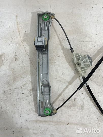 Стеклоподъёмник Лада Гранта передний правый