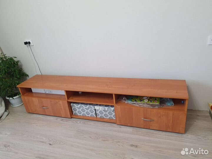 Полка напольная под телевизор