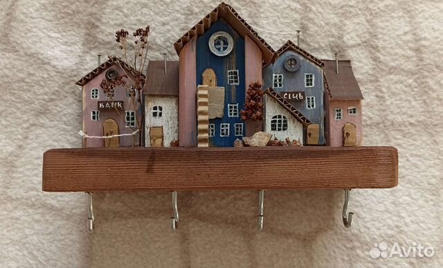 Ключница настенная из дерева