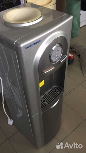 Кулер для воды напольный электронный б/у