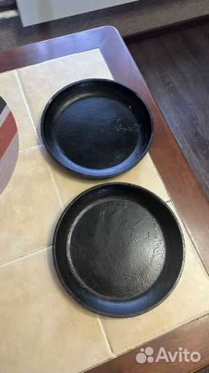 Чугунная сковорода 2 шт d22см