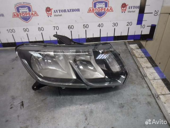 Фара передняя правая Renault Logan