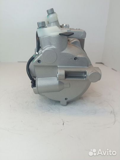 Компрессор кондиционера Mercedes Benz W 221 AMG