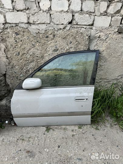 Дерь toyota corona premio