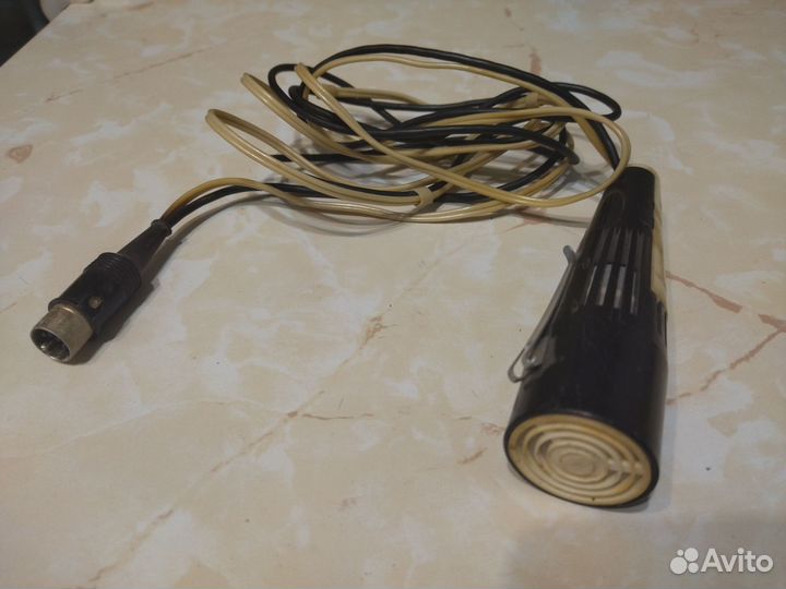 Магнитофон 