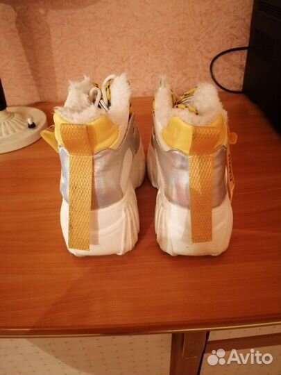 Ботинки зимние для девочки