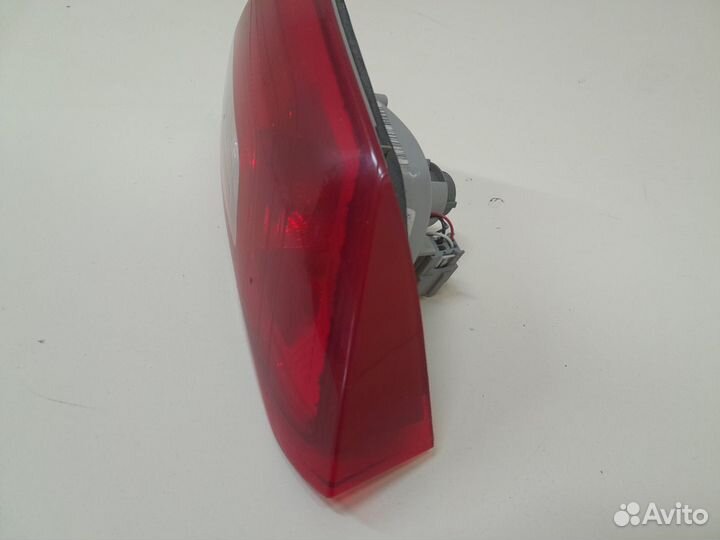 Фонарь задний внутренний правый Ford Focus 3 2011