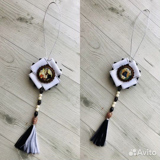 Подвеска в авто на зеркало