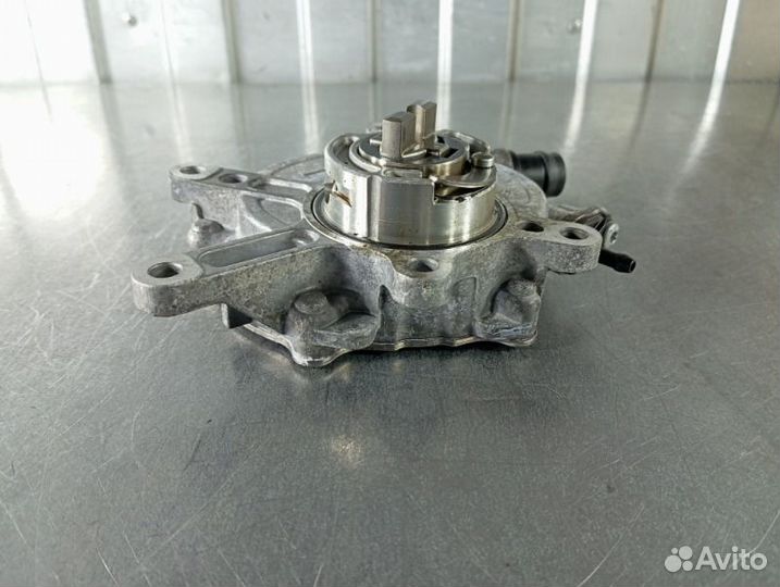 Насос вакуумный Mercedes C-Class W204 M276 3.5 I