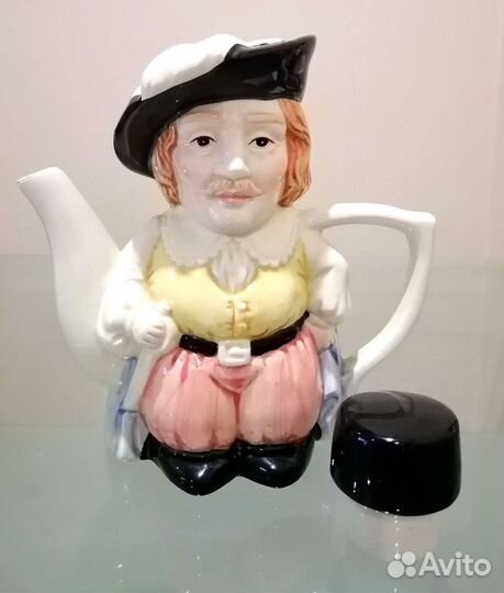 Чайник Мушкетёр, Англия