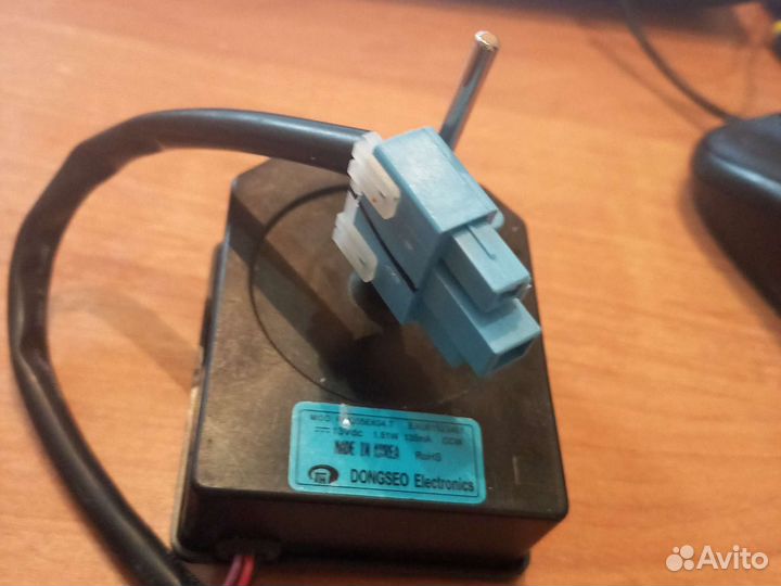 17) Вентилятора хол-ка LG EAU 61523401 13V