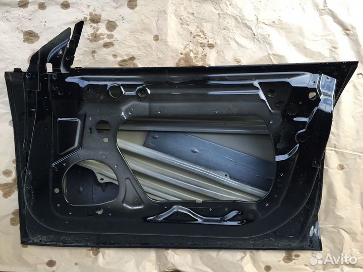 Дверь передняя правая Tesla 3 с дефектами 1081420