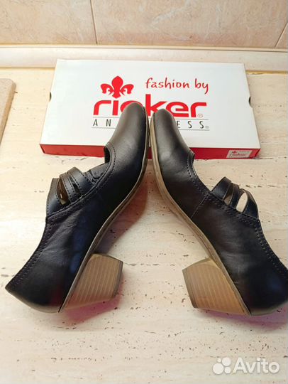 Туфли Rieker новые 39 размер