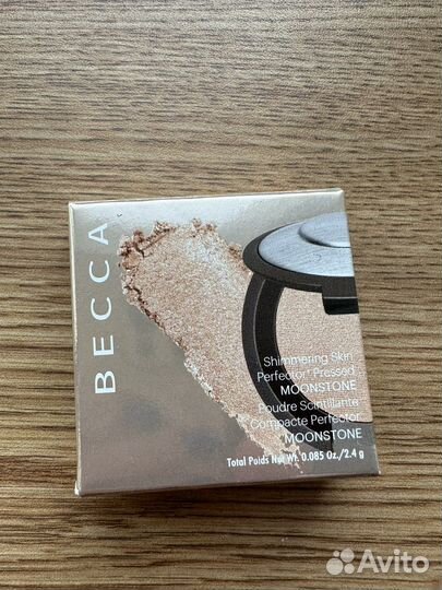 Becca хайлайтер moonstone