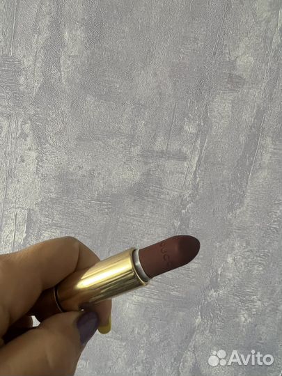 Губная помада Gucci с матовым эффектом. Оригинал