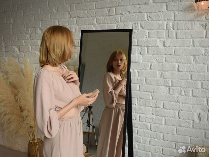 Зеркало напольное