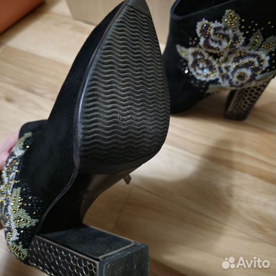 Ботильоны натуральная замша 35