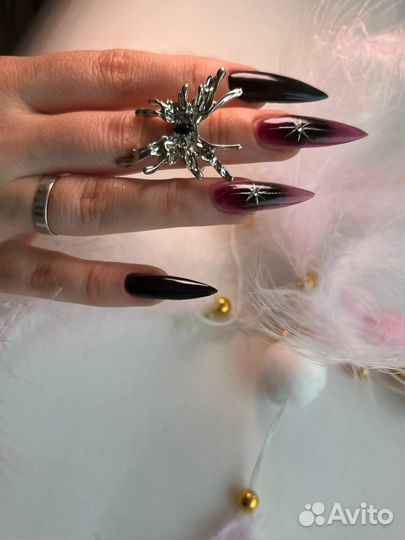 Мастер маникюра