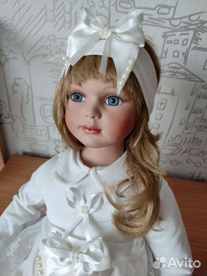 Кукла Remeco фарфоровая коллекционная