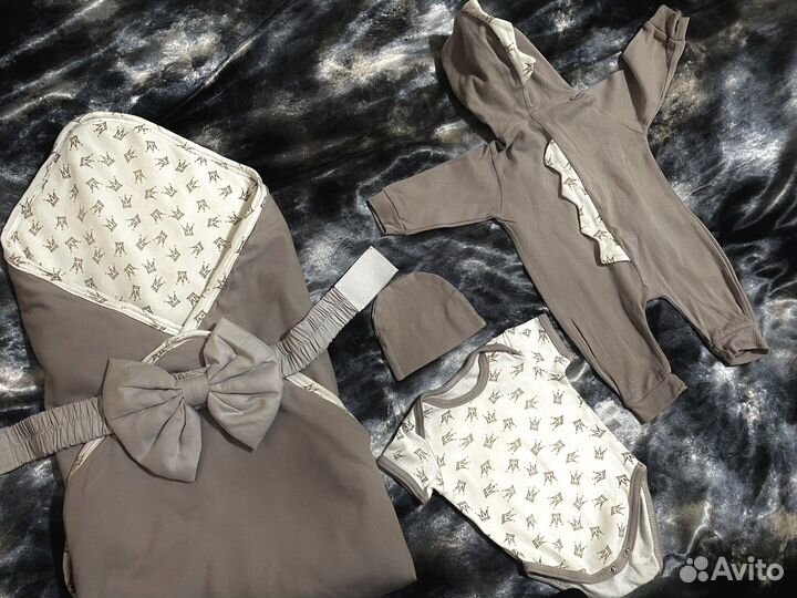 Конверт на выписку для мальчика и девочки