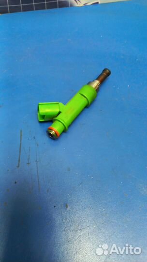 Форсунка топливная Toyota 2AR-FE 2.5,2320939175