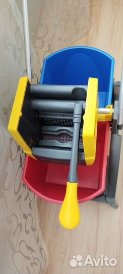 Инвентарь для мытья полов