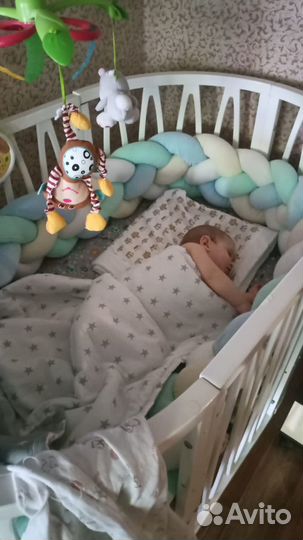 2 комплекта бортиков в кроватку