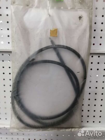 Молдинг лобового стекла Nissan patrol 1998-2009Г