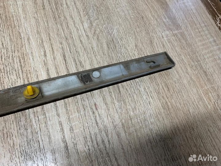 Молдинг Передней Правой Двери Ssangyong Kyron