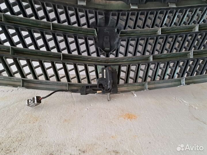 Решетка радиатора тойота алфард