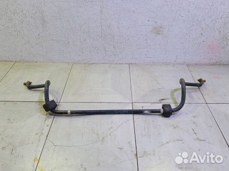 Стабилизатор передний