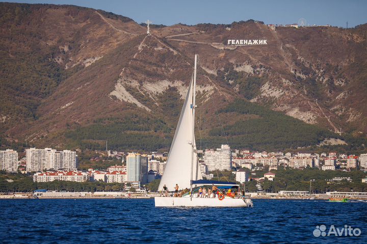 Аренда яхты, аренда катера, морские прогулки