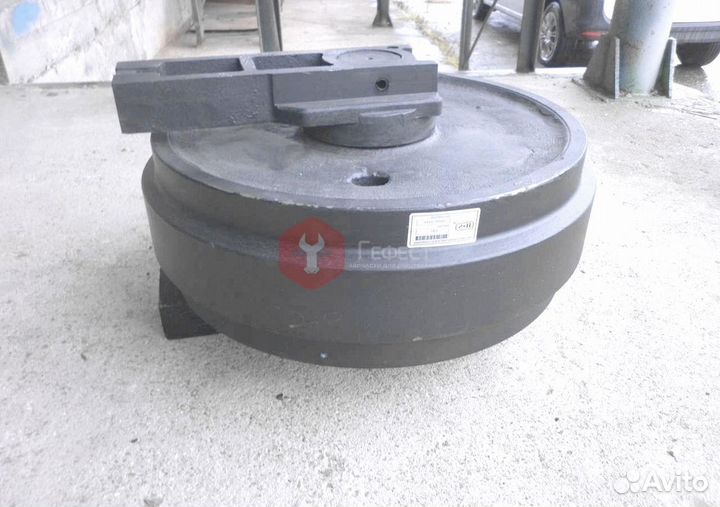 Колесо направляющее Hitachi ZX250LCN-5B