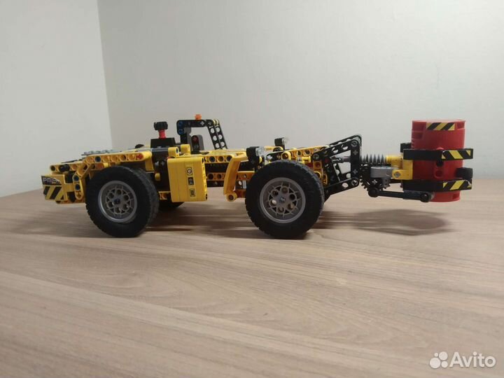 Lego Technic 42049 Карьерный погрузчик