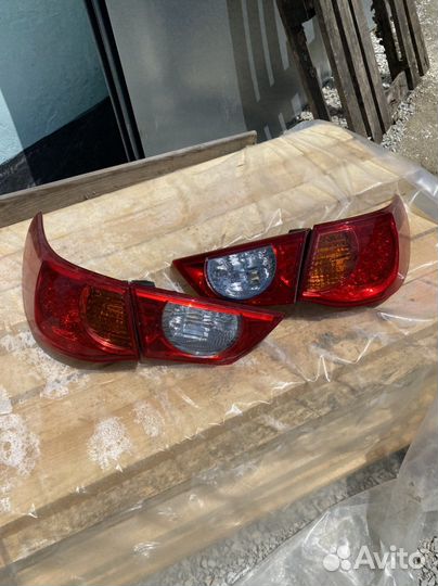 Комплект задних фонарей toyota mark x 2009г