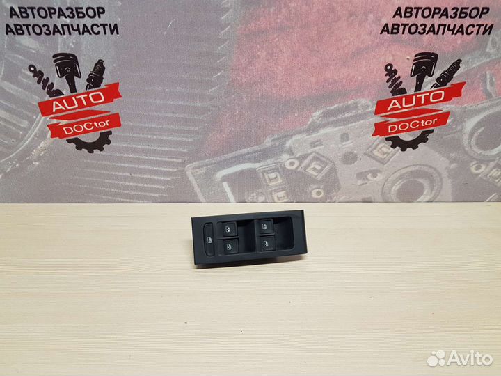 Блок стеклоподъемников Volkswagen Polo 6 Liftback