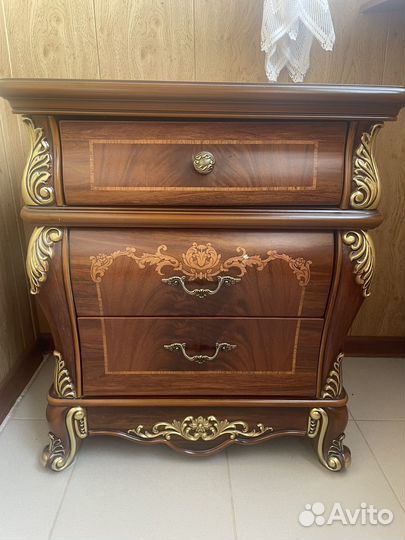 Тумба прикроватная массив