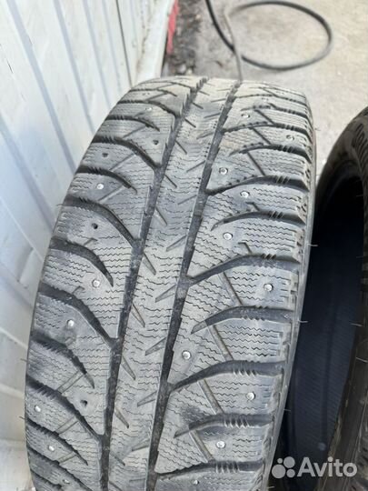 Bridgestone Ice Cruiser 7000S 205/50 R17 107Y