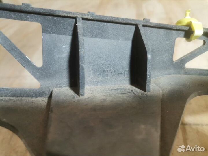 Планка под фару левая Mazda Axela BK5P zyve 2004