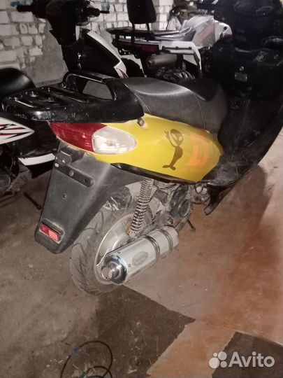 Скутер baotian 80 кубовый