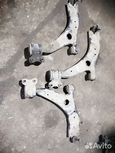 Рычаг передний Форд Фокус 2