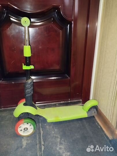 Самокат детский трехколесный бу