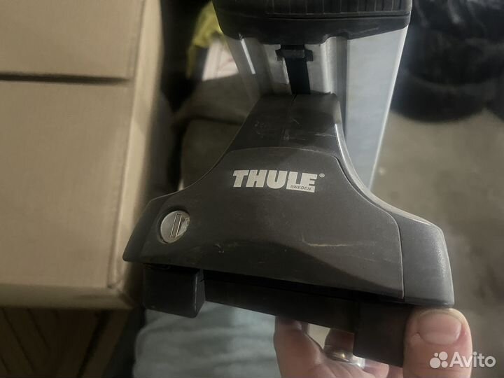 Багажник на крышу thule
