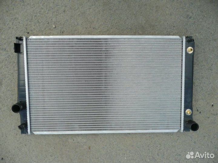 Радиатор охлаждения двигателя Toyota Rav 4 ACA40