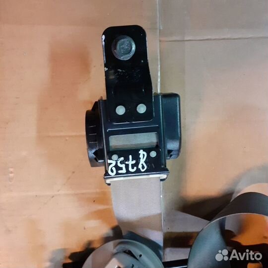 Ремень безопасности задний левый KIA carnival 200