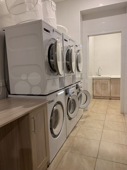 Комната 23,5 м² в 2-к., 1/3 эт.