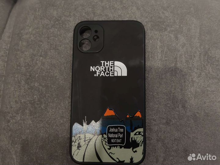 Чехлы на айфон 11