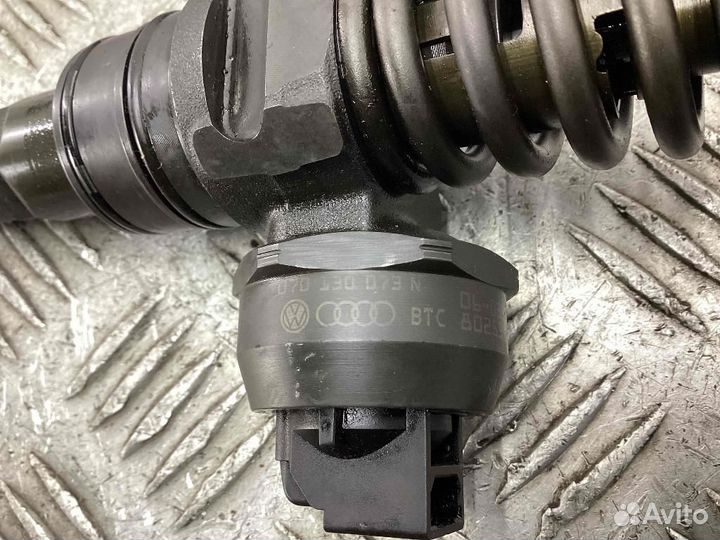 Форсунка топливная Volkswagen Touareg